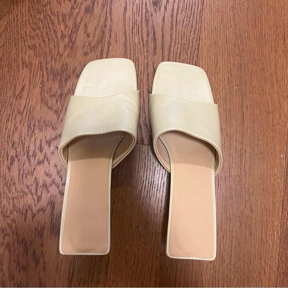 Brand new sandals